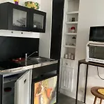 Studio Dans Le Paris Touristique