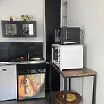 Studio Dans Le Paris Touristique